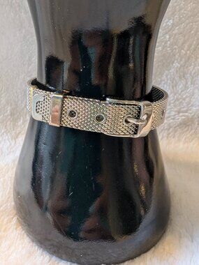 Vintage Silver-Tone Mesh Buckle Bracelet - Adjustable Woven Metal Belt Bangle